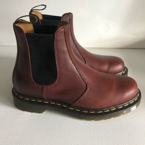 Dr. Martens SIZE 7 womens